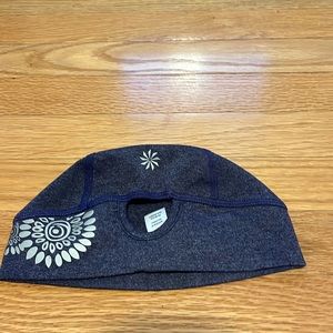 Athleta  ponytail beanie reflective